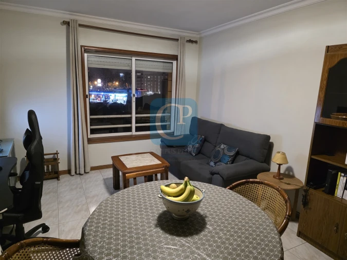 Apartamento T1 para Arrendamento em Pedrouços Foto 2