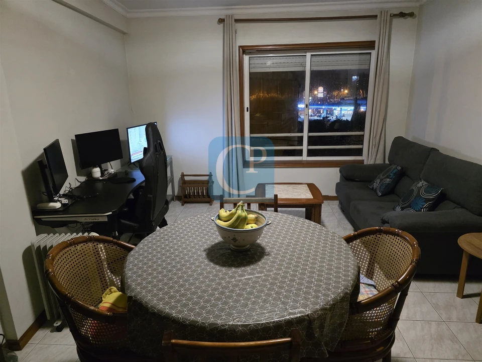 Apartamento T1 para Arrendamento em Pedrouços Foto 1