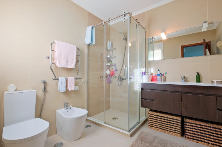 Moradia T4 para Venda em Castanheira do Ribatejo e Cachoeiras Foto 53