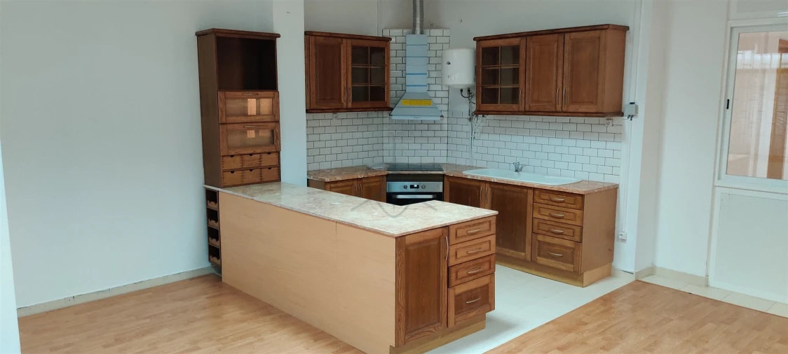 Loja para Arrendamento em Atalaia e Alto Estanqueiro-Jardia Foto 5