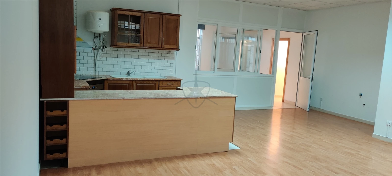 Loja para Arrendamento em Atalaia e Alto Estanqueiro-Jardia Foto 4