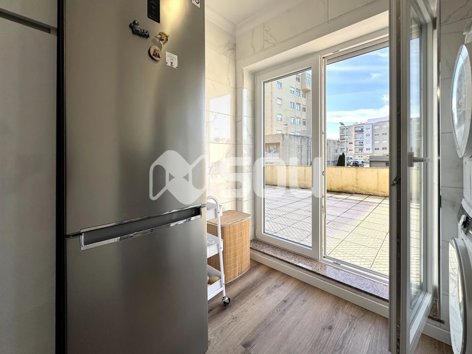 Apartamento T2 para Venda em Valongo Foto 9