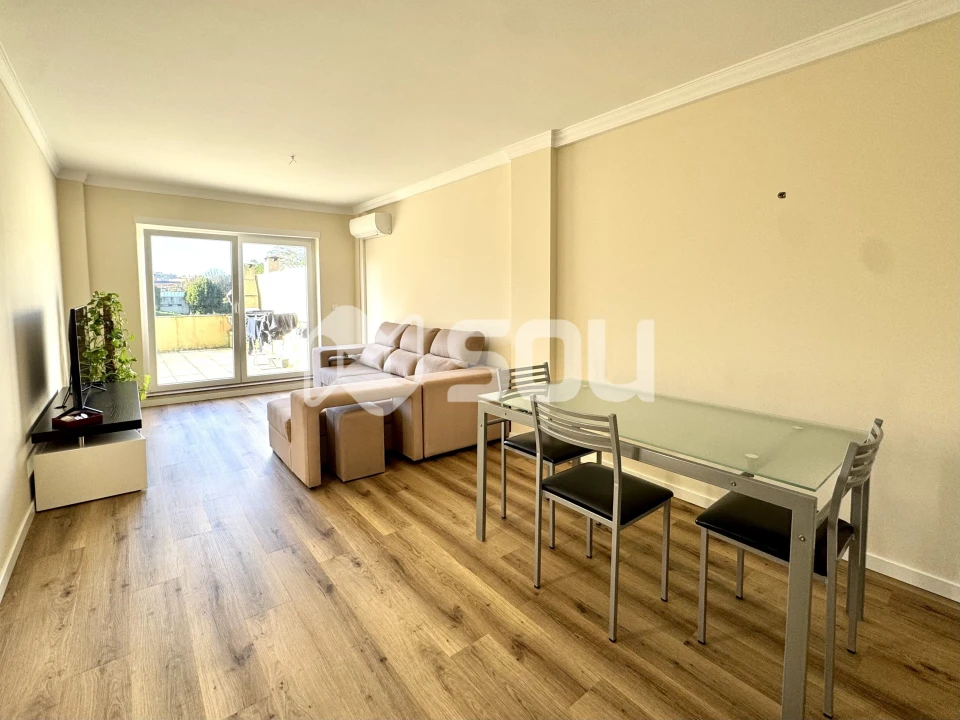 Apartamento T2 para Venda em Valongo Foto 2