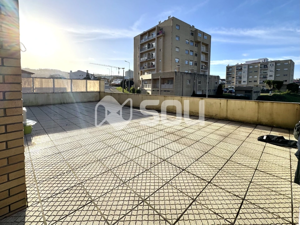 Apartamento T2 para Venda em Valongo Foto 7