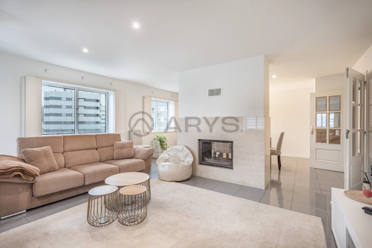 Apartamento T3 para Venda em Vila Verde e Barbudo Foto 1