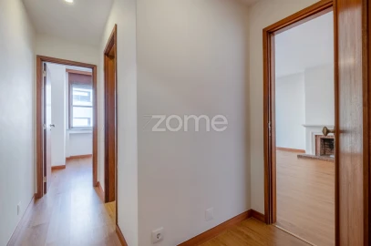 Apartamento T4 para Arrendamento em Cedofeita, Santo Ildefonso, Sé, Miragaia, São Nicolau e Vitória