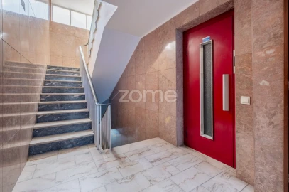 Apartamento T4 para Arrendamento em Cedofeita, Santo Ildefonso, Sé, Miragaia, São Nicolau e Vitória
