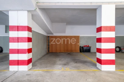 Apartamento T4 para Arrendamento em Cedofeita, Santo Ildefonso, Sé, Miragaia, São Nicolau e Vitória