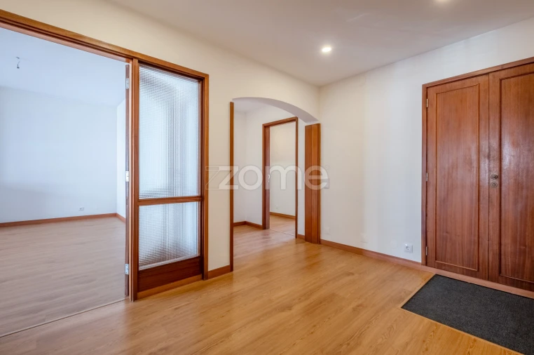 Apartamento T4 para Arrendamento em Cedofeita, Santo Ildefonso, Sé, Miragaia, São Nicolau e Vitória Foto 18