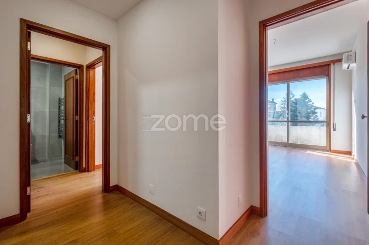 Apartamento T4 para Arrendamento em Cedofeita, Santo Ildefonso, Sé, Miragaia, São Nicolau e Vitória Foto 25