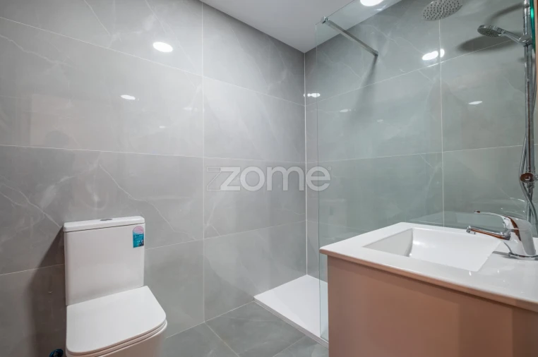Apartamento T4 para Arrendamento em Cedofeita, Santo Ildefonso, Sé, Miragaia, São Nicolau e Vitória Foto 31