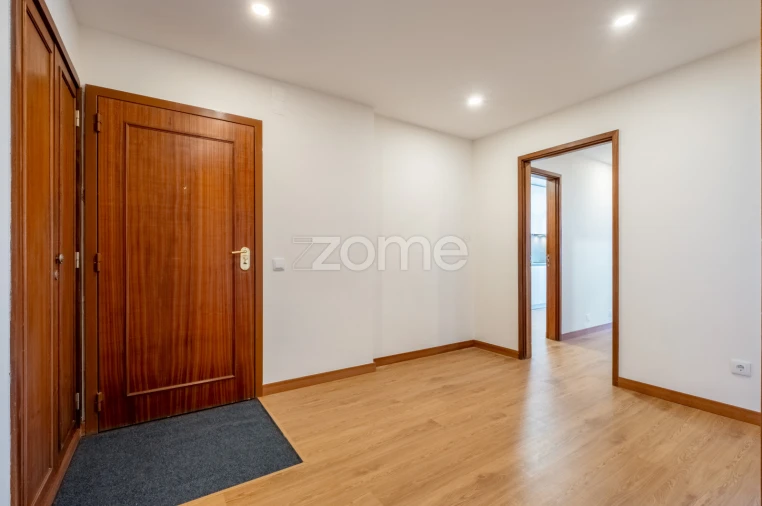 Apartamento T4 para Arrendamento em Cedofeita, Santo Ildefonso, Sé, Miragaia, São Nicolau e Vitória Foto 40