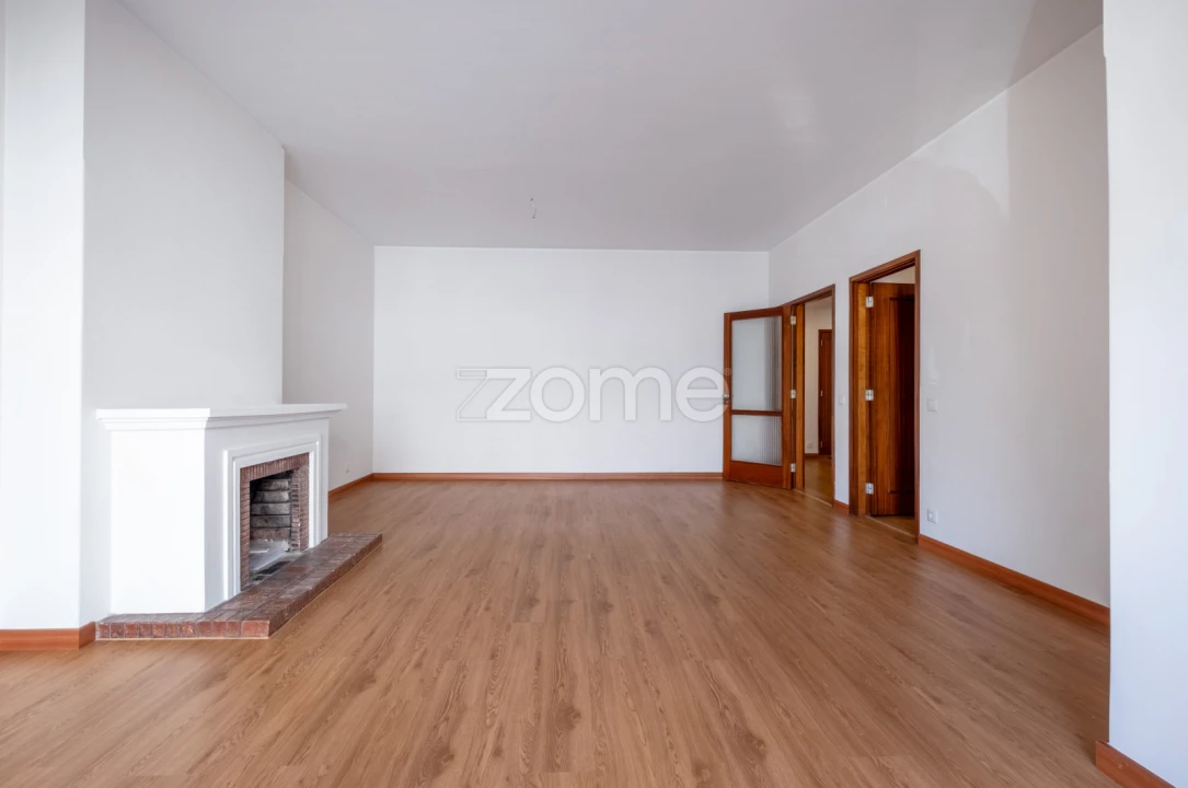 Apartamento T4 para Arrendamento em Cedofeita, Santo Ildefonso, Sé, Miragaia, São Nicolau e Vitória Foto 6