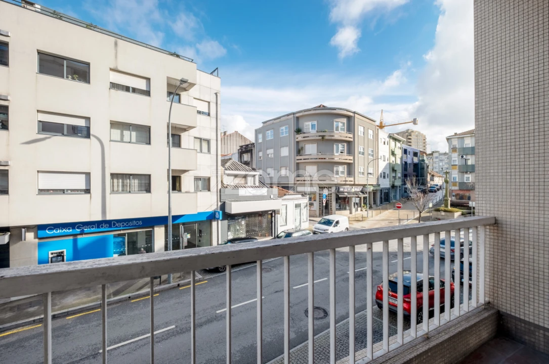 Apartamento T4 para Arrendamento em Cedofeita, Santo Ildefonso, Sé, Miragaia, São Nicolau e Vitória Foto 1
