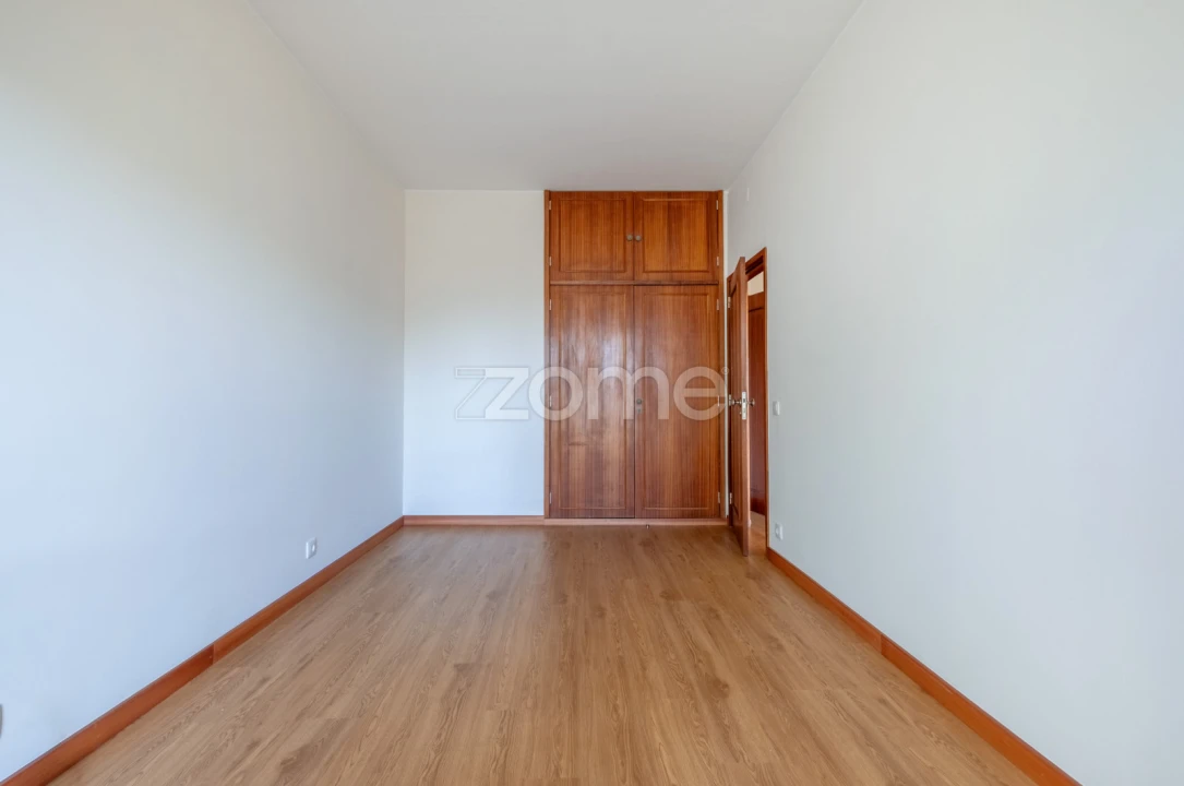 Apartamento T4 para Arrendamento em Cedofeita, Santo Ildefonso, Sé, Miragaia, São Nicolau e Vitória Foto 22