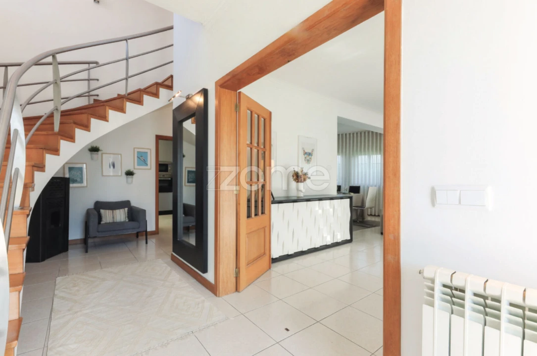 Moradia T3 para Venda em Infias Foto 10