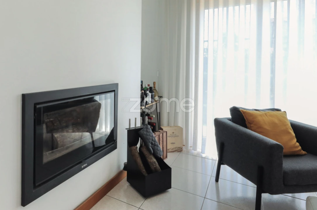 Moradia T3 para Venda em Infias Foto 13