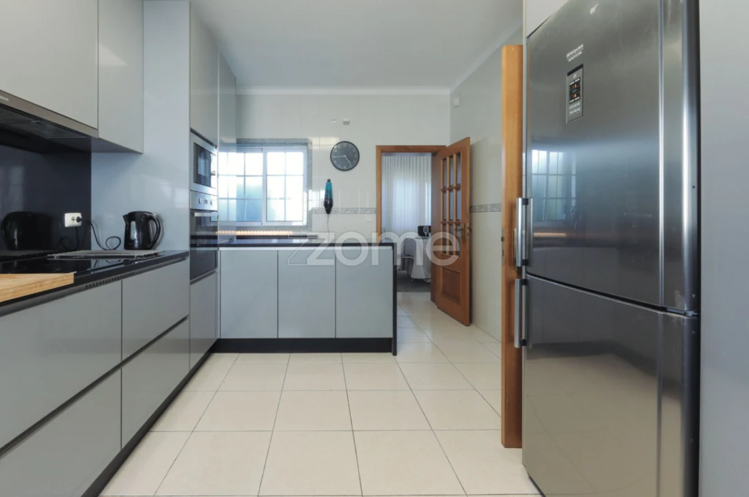 Moradia T3 para Venda em Infias Foto 19