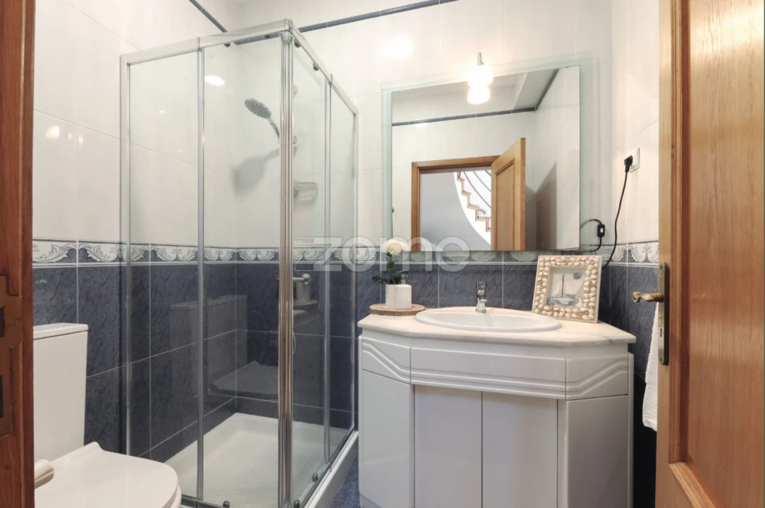 Moradia T3 para Venda em Infias Foto 21