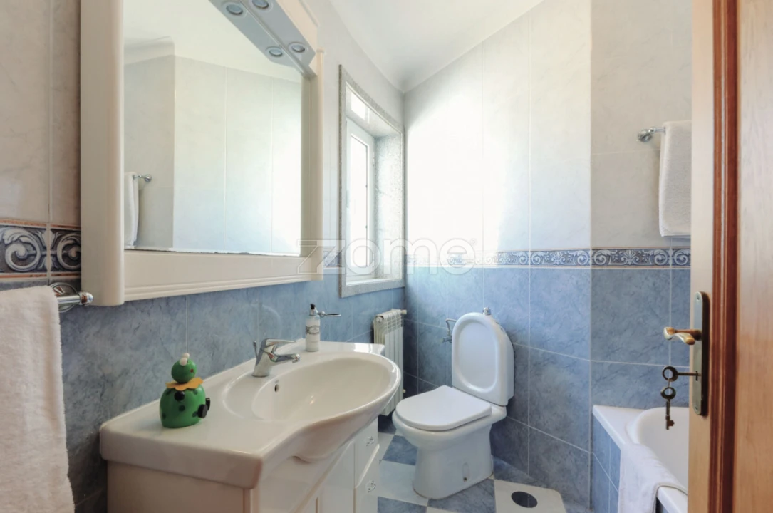 Moradia T3 para Venda em Infias Foto 35