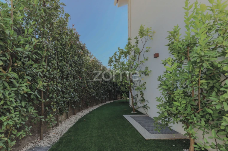 Moradia T3 para Venda em Infias Foto 9