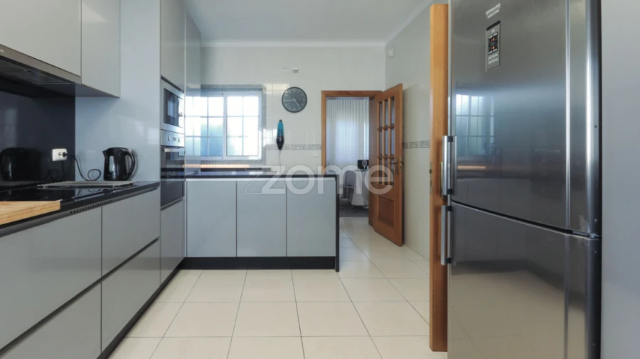 Moradia T3 para Venda em Infias