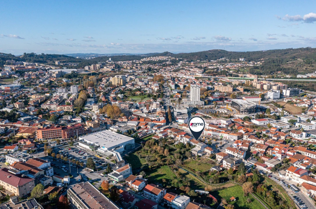 Moradia T4 para Venda em Valongo Foto 30