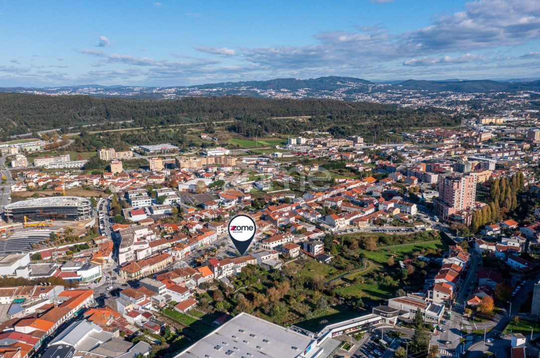 Moradia T4 para Venda em Valongo Foto 31