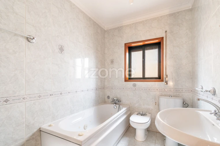 Moradia T4 para Venda em Valongo Foto 21