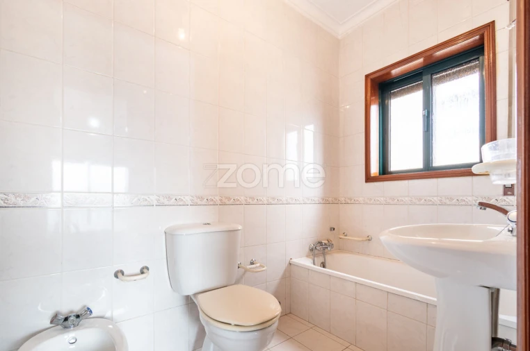 Moradia T4 para Venda em Valongo Foto 22