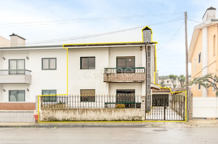 Moradia T4 para Venda em Valongo Foto 23