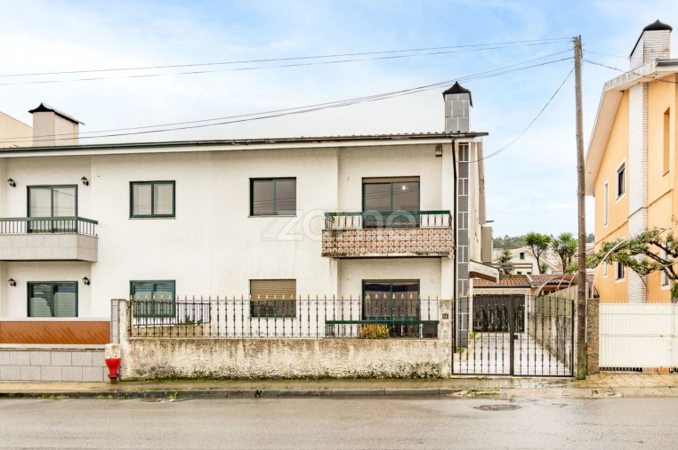 Moradia T4 para Venda em Valongo Foto 24