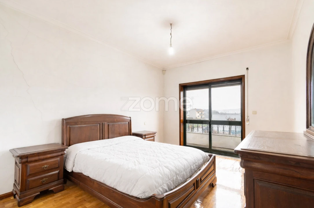 Moradia T4 para Venda em Valongo Foto 19