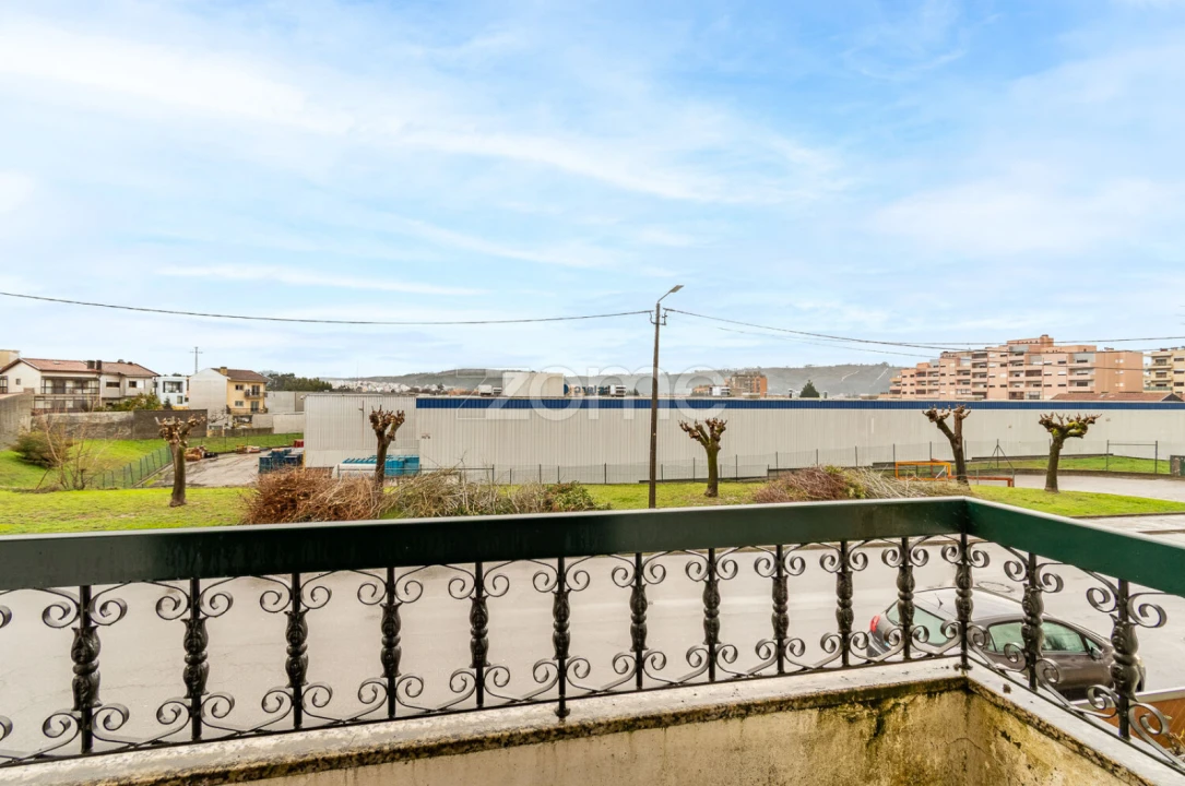 Moradia T4 para Venda em Valongo Foto 28