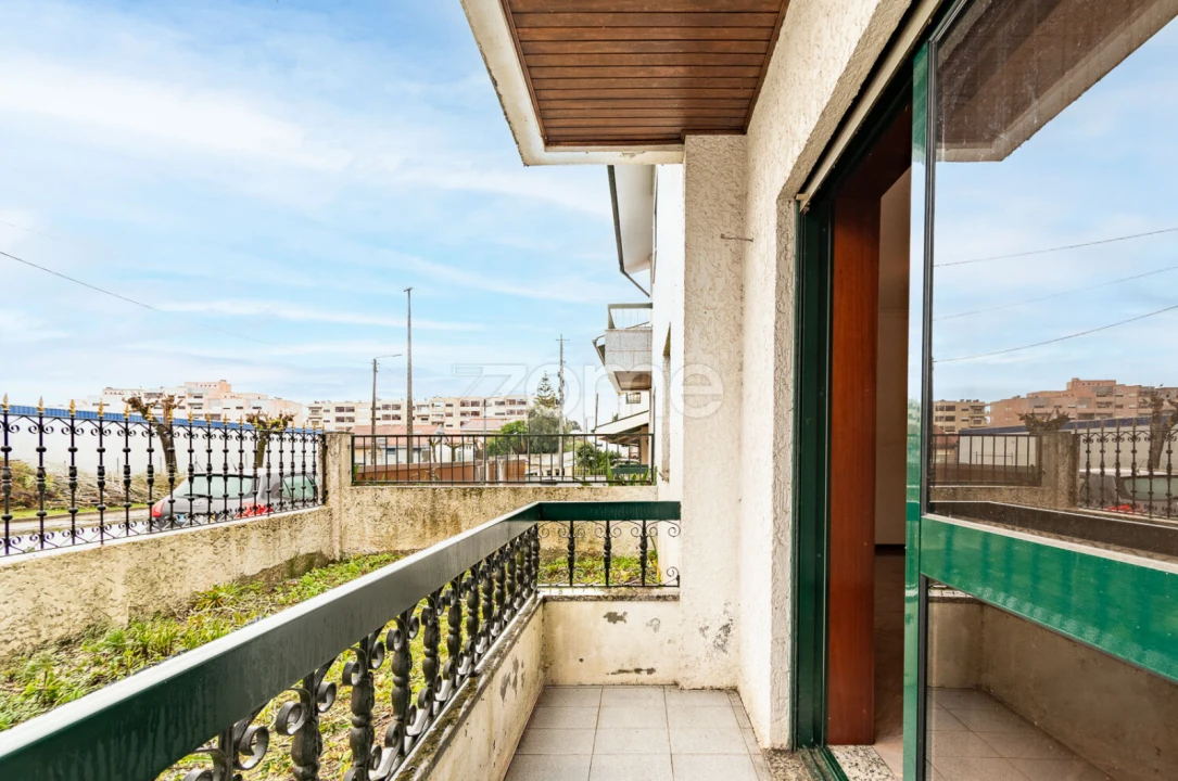 Moradia T4 para Venda em Valongo Foto 26