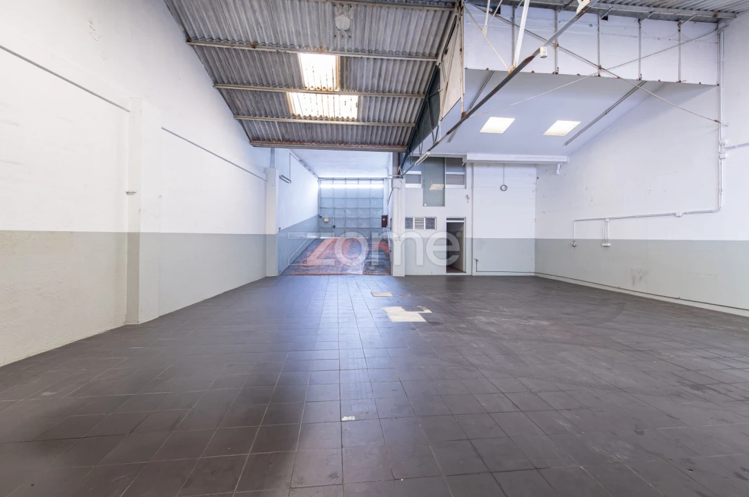 Terreno Comércio / Armazém para Venda em Rio Tinto Foto 7