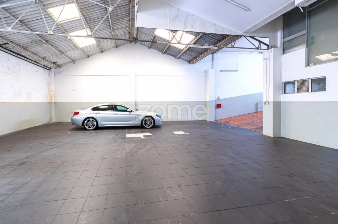 Terreno Comércio / Armazém para Venda em Rio Tinto Foto 8