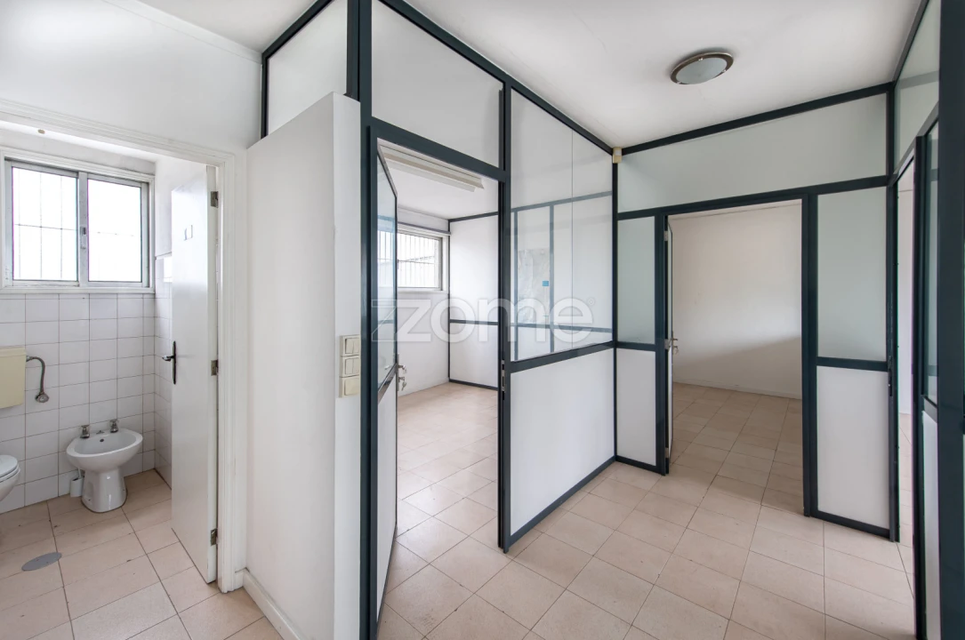 Terreno Comércio / Armazém para Venda em Rio Tinto Foto 16