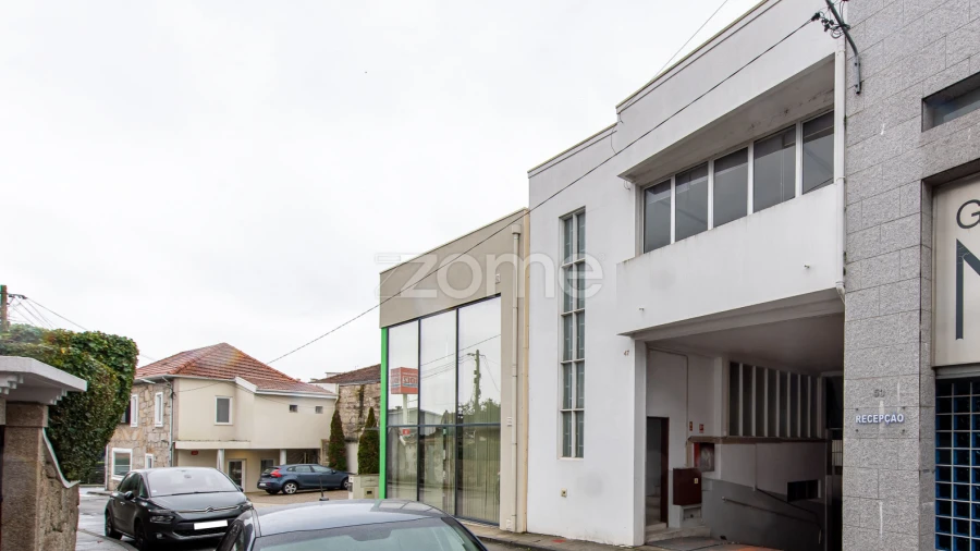 Terreno Comércio / Armazém para Venda em Rio Tinto