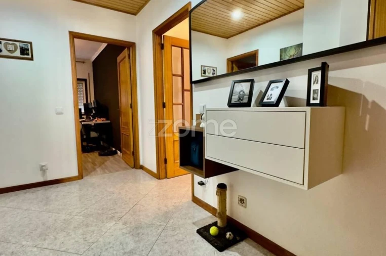 Apartamento T2 para Venda em Alfena Foto 3