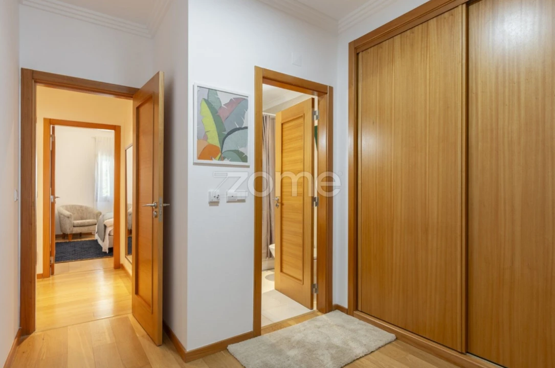 Apartamento T3 para Arrendamento em Oeiras e São Julião da Barra, Paço de Arcos e Caxias Foto 13