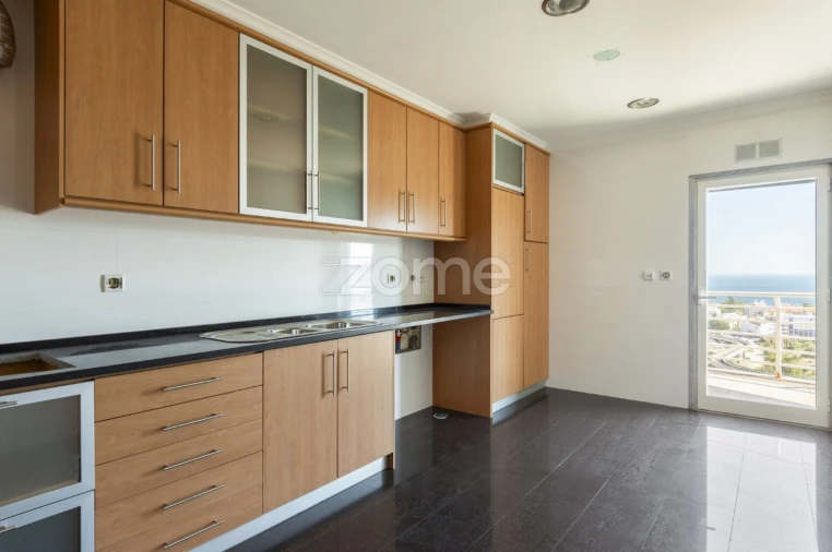 Apartamento T3 para Arrendamento em Oeiras e São Julião da Barra, Paço de Arcos e Caxias Foto 9