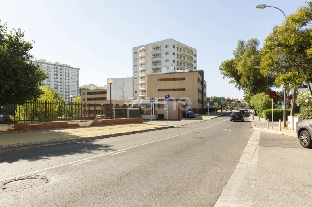 Apartamento T3 para Arrendamento em Oeiras e São Julião da Barra, Paço de Arcos e Caxias Foto 5