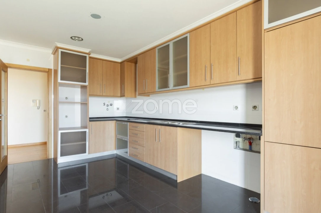 Apartamento T3 para Arrendamento em Oeiras e São Julião da Barra, Paço de Arcos e Caxias Foto 11