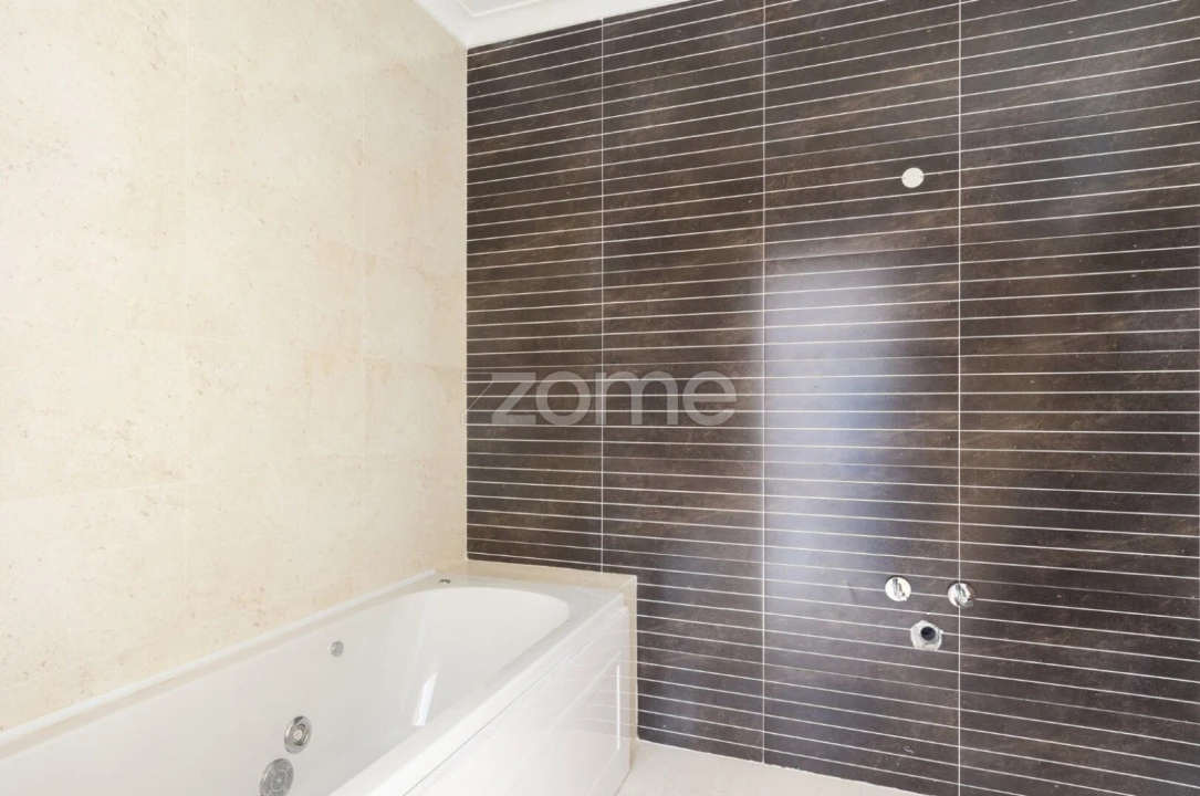 Apartamento T3 para Arrendamento em Oeiras e São Julião da Barra, Paço de Arcos e Caxias Foto 18