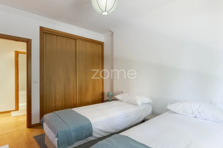 Apartamento T3 para Arrendamento em Oeiras e São Julião da Barra, Paço de Arcos e Caxias Foto 22