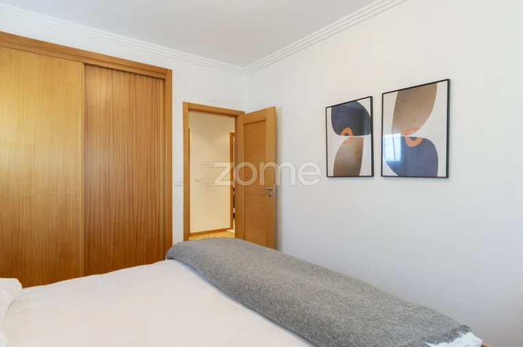 Apartamento T3 para Arrendamento em Oeiras e São Julião da Barra, Paço de Arcos e Caxias Foto 23