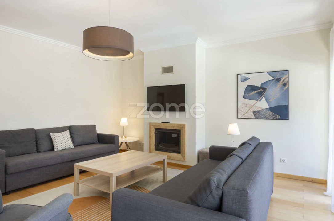 Apartamento T3 para Arrendamento em Oeiras e São Julião da Barra, Paço de Arcos e Caxias Foto 5