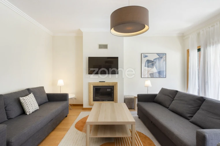 Apartamento T3 para Arrendamento em Oeiras e São Julião da Barra, Paço de Arcos e Caxias Foto 4