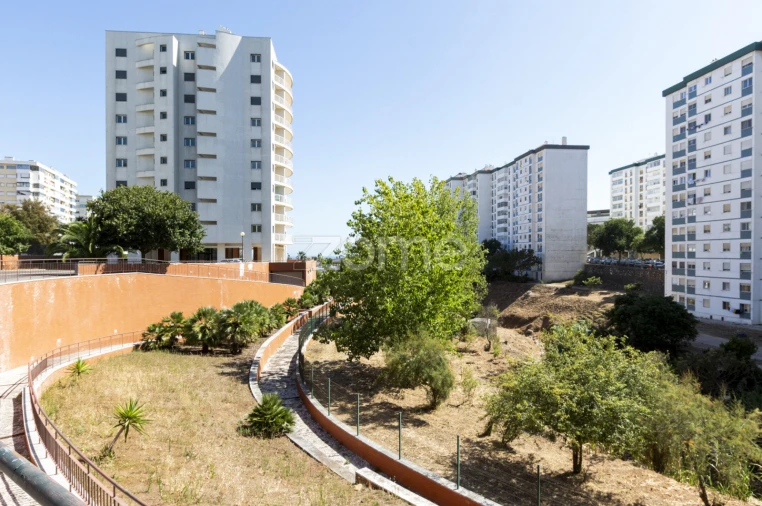 Apartamento T3 para Arrendamento em Oeiras e São Julião da Barra, Paço de Arcos e Caxias Foto 27